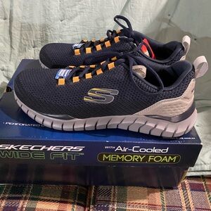 Brand New in Box Men’s Skechers Wide Fit Shoes